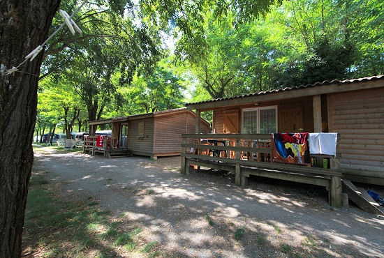 vue extérieur, chalet avec terrasse